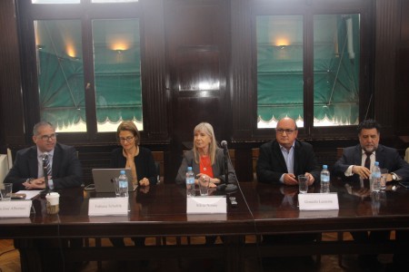 Primer encuentro de las cátedras de Finanzas Públicas y Derecho Tributario (Schafrik-Corti): "Control Externo de la Actividad Estatal"