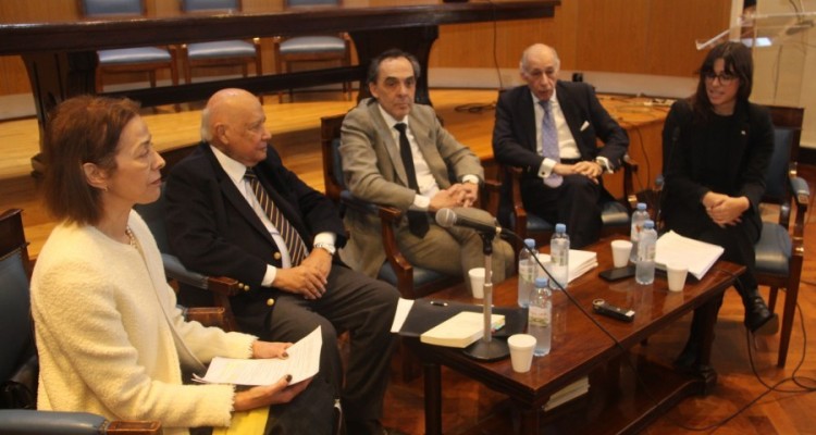 Estela B. Sacristn, Juan Carlos Cassagne, Ral Gustavo Ferreyra, Alberto B. Bianchi y Florencia Manuele