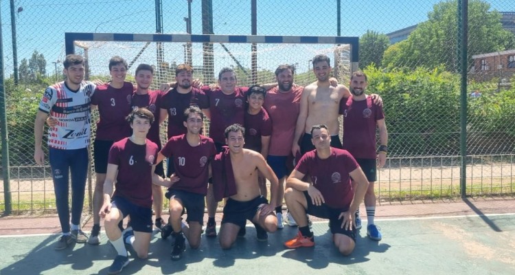 El equipo de handball masculino se coron campen del Torneo Interfacultades 2024